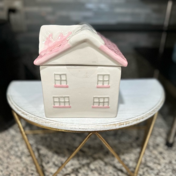 New Ceramic Peppermint & Pine Pink Christmas House Cookie Jar Canister Gift - Picture 4 of 8